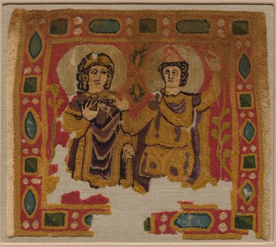 Deux figures encadrées par une bordure ornée de bijoux, 450-550 - Unbekannt