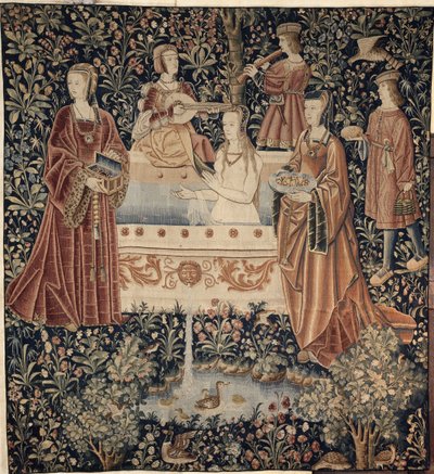 Femme se baignant entourée d