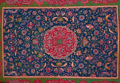 Tapis en laine, enrichi de fil d