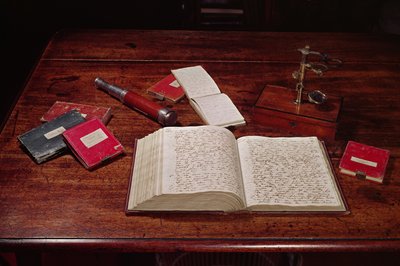 Livres sur le bureau de Charles Darwin - Unbekannt Unbekannt