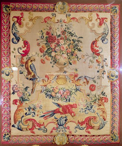 Tapisserie de style rococo précoce avec ornementation et feuilles d