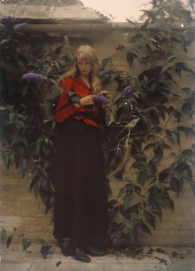 Christina avec Buddleia pourpre - Unbekannter Künstler