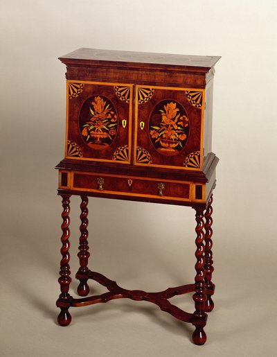 Cabinet en marqueterie sur pied, plaqué de noyer, fin du XVIIe siècle - Unbekannt