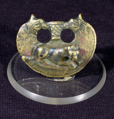 Monture décorée de têtes de griffons et d