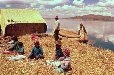 Les îles flottantes du peuple Uros - Unbekannt
