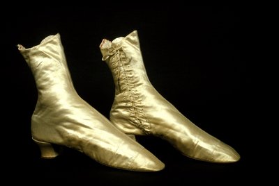 Bottes à talons pour femmes de 1810 Museo del Castello, Milan - Unknown artist