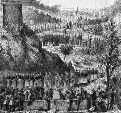 Lourdes 1864 : la procession vers la grotte pour l