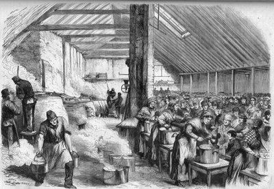 Misère à Londres : distribution publique de nourriture pour les pauvres à Londres à Spitalfields. Gravure dans « L