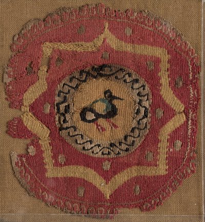Segment Circulaire avec Étoile à Huit Branches et Oiseau - Unknown artist