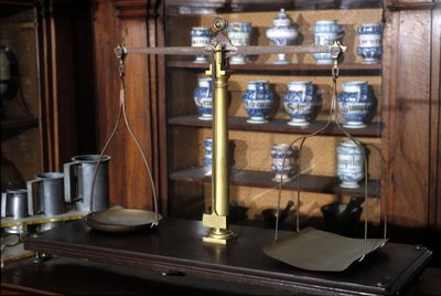 Balance de pharmacie. XVIIIe siècle. Musée des Sciences et Techniques, Milan - Unknown artist