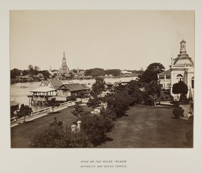Photographie dans un album photo - Unknown photographer