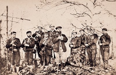 Troisième guerre carliste (1872-1876) : Le curé Santa Cruz et sa garde. Photographie Espagne, Saint-Sébastien, Musée municipal de San Telmo. - Unknown photographer