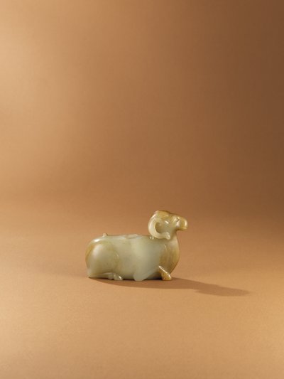 Pot à eau en forme de bélier (jade céladon) - Western Han Dynasty Chinese School