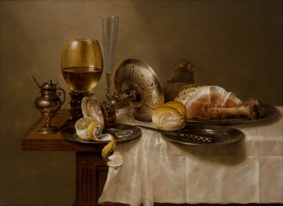 Nature morte avec un Roemer, une Tazza en argent renversée, une flûte, un petit pain et du jambon sur une table - Willem Claesz. Heda