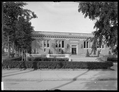 Bibliothèque publique de Queens Borough, branche Elmhurst; Une bibliothèque Carnegie, c.1910 - William Davis Hassler