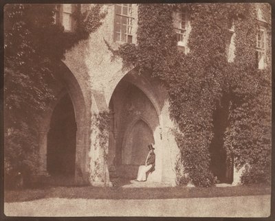 Le révérend Calvert Jones dans les cloîtres de l