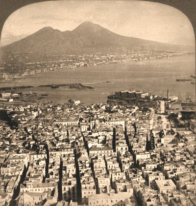 Naples, la Baie et le Vésuve, Italie, 1897 - Works and Sun Sculpture Studios