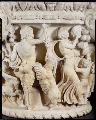 Chapiteau de colonne sculpté représentant Pan taquinant une chèvre cabrée avec une grappe de raisin et une ménade battant la mesure avec un tambourin (détail) - Hippolyte Lalaise Devéria