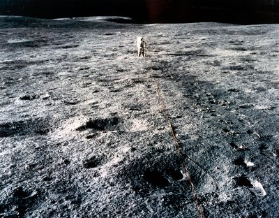Vol spatial habité, USA, Apollo 14 astronaute Edgar Mitchell sur la lune - Frederick (attr. to) Barnard