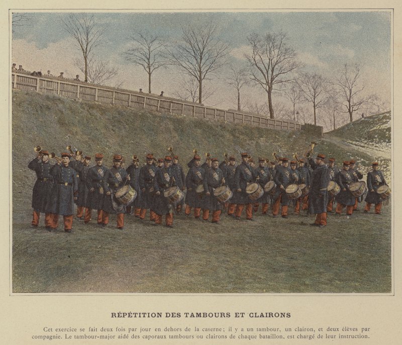 Répétition des tambours et clairons - (after) French Photographer