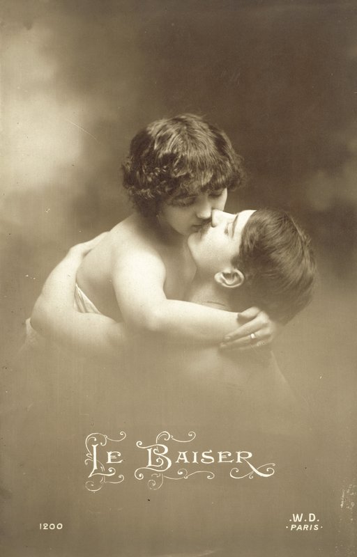 Le Baiser - French Photographer