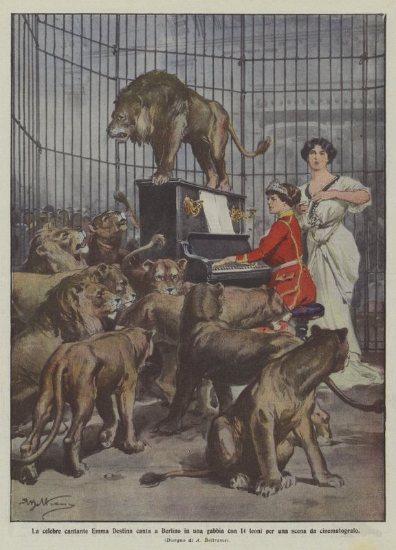 La célèbre chanteuse Emma Destinn chante à Berlin dans une cage avec 14 lions pour une scène de cinéma - Achille Beltrame