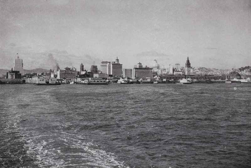 Californie : Skyline de San Francisco, depuis un ferry Southern Pacific - American Photographer (after)