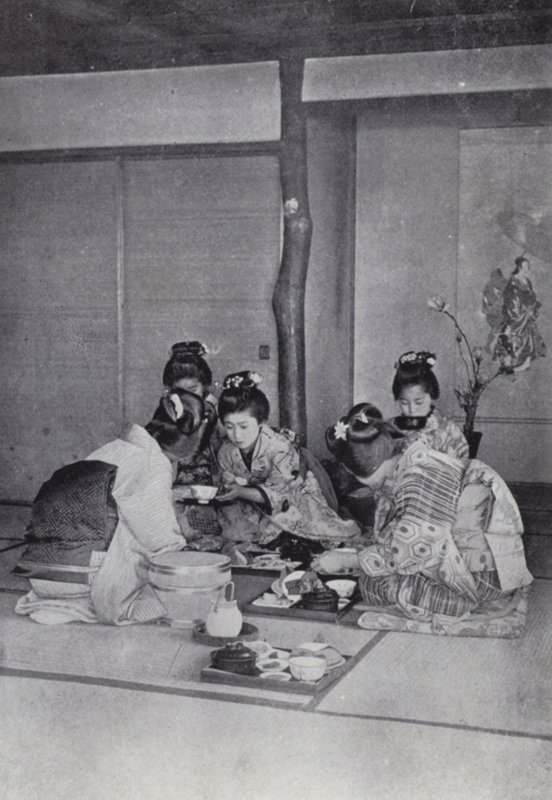 Geishas dînant dans une maison de thé - American Photographer (after)