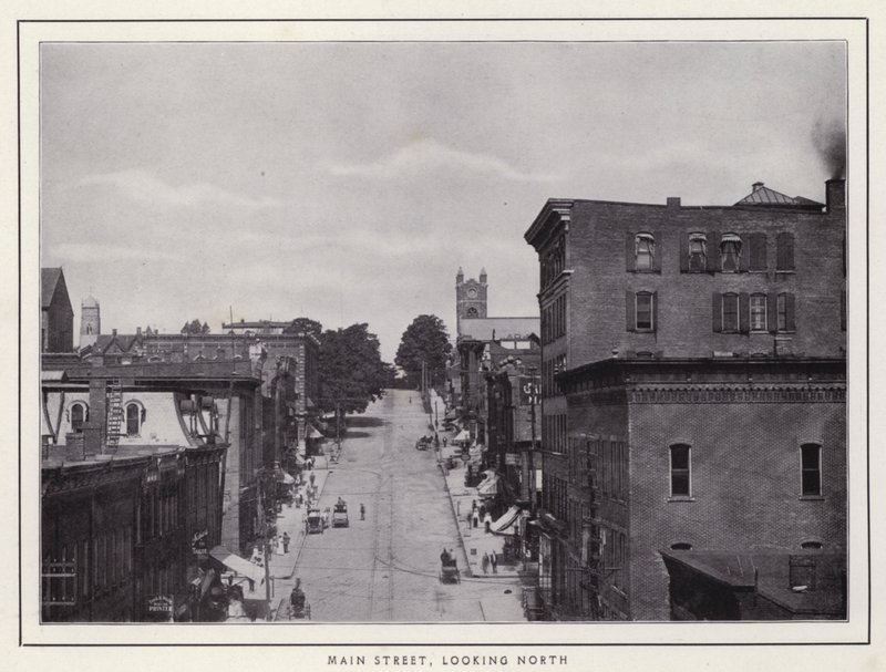 Jamestown, NY : Main Street, vue vers le nord - American Photographer (after)