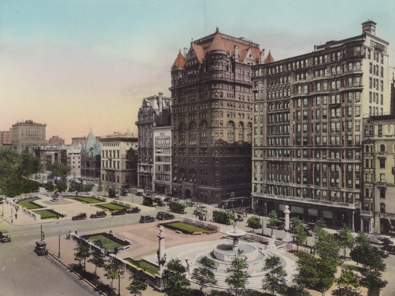 New York : La Plaza et la Fontaine commémorative Pulitzer - American Photographer (after)