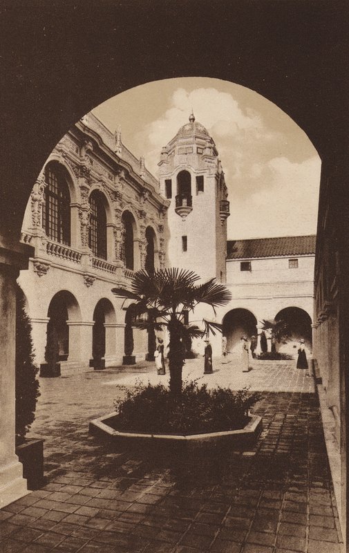 San Diego : Bâtiment du Patio des Comtés de Californie du Sud, Exposition Panama-Californie (photo n/b) - American Photographer