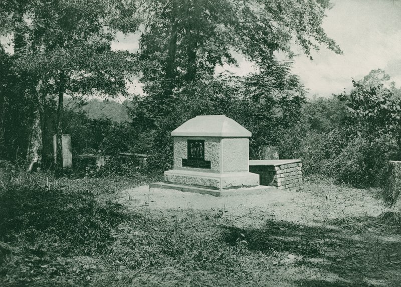 Tombe du Général Marion - American School