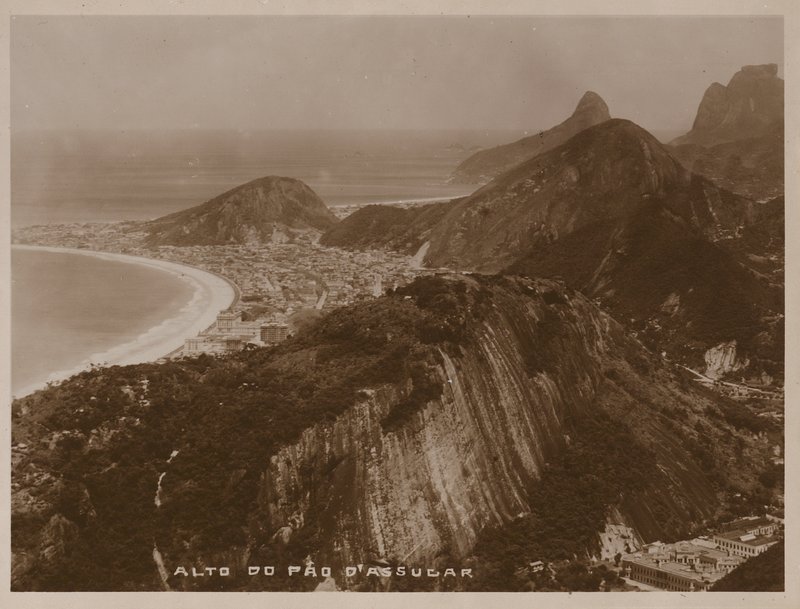 Vue du sommet du Pain de Sucre, Rio de Janeiro (photo n/b) - Brazilian Photographer