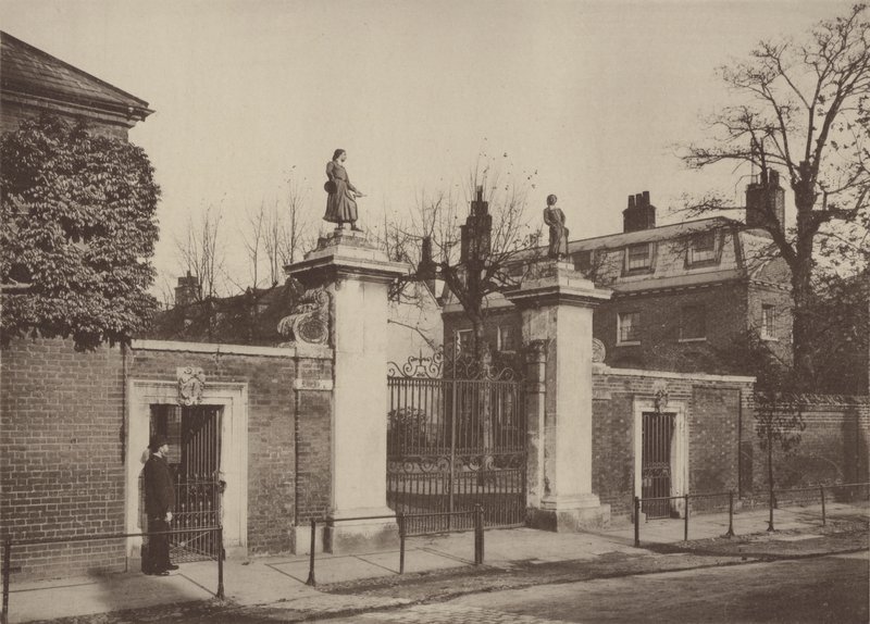École Blue Coat, Hertford - Charles Latham