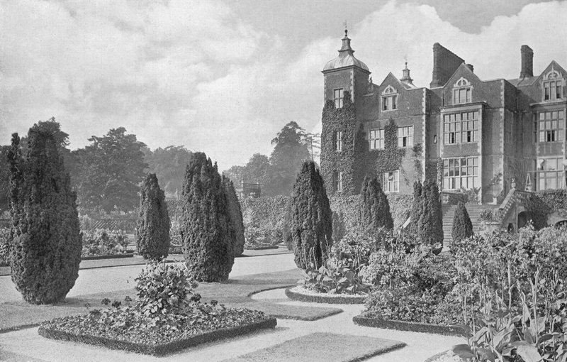 Allée centrale du jardin est - Charles Latham