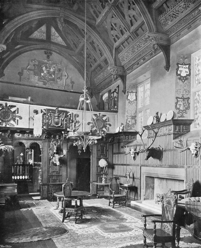 Le Hall - Charles Latham