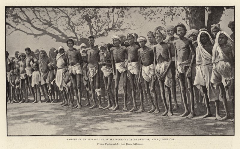 Un groupe de natifs sur les travaux de secours à Deori Panagar, près de Jubbulpore - English Photographer
