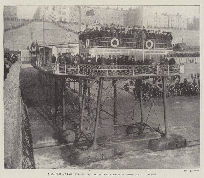 Un voyage en mer par rail, le nouveau chemin de fer électrique entre Brighton et Rottingdean - English Photographer