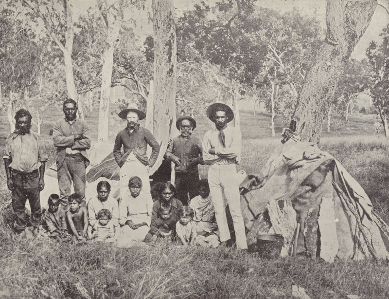 Camp aborigène - English Photographer