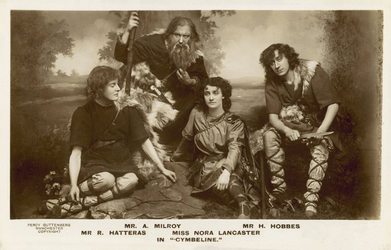 Acteurs dans une production de Cymbeline de William Shakespeare - English Photographer