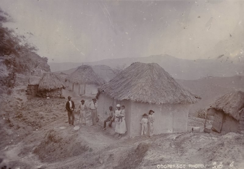 Village barbadien sur une colline, 1880 - English Photographer