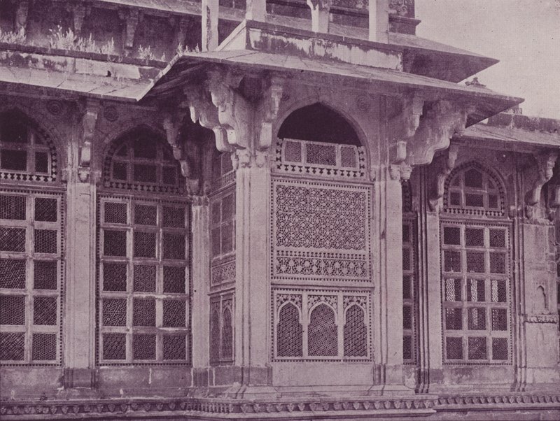 Fenêtre en treillis sculpté, Gwalior - English Photographer