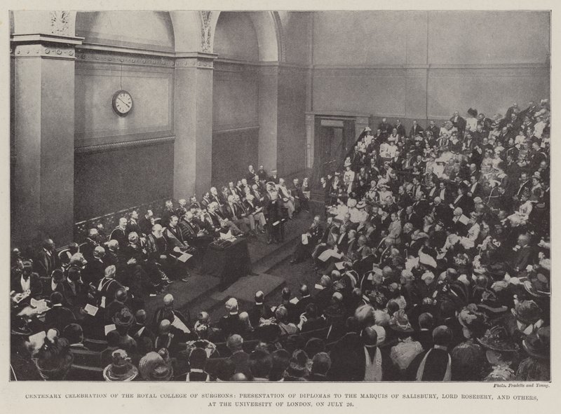 Célébration du centenaire du Collège Royal des Chirurgiens, remise des diplômes au Marquis de Salisbury, Lord Rosebery et autres, à l