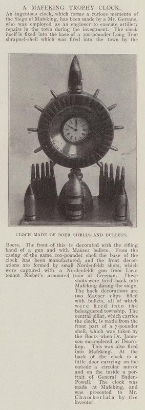 Horloge faite de coquilles et de balles boers - English Photographer