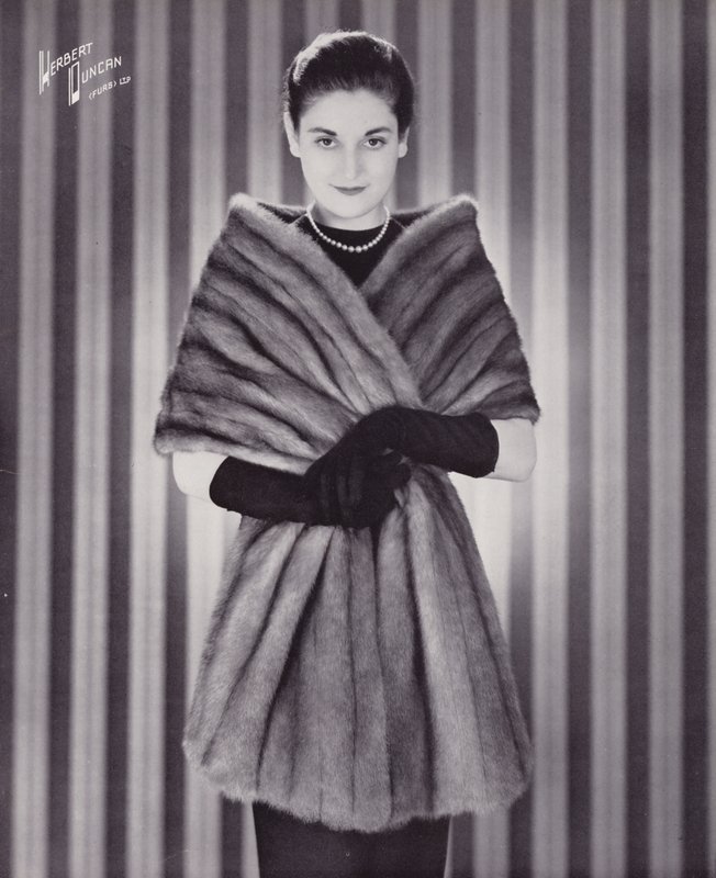 Herbert Duncan Furs : Vison royal pastel - English Photographer