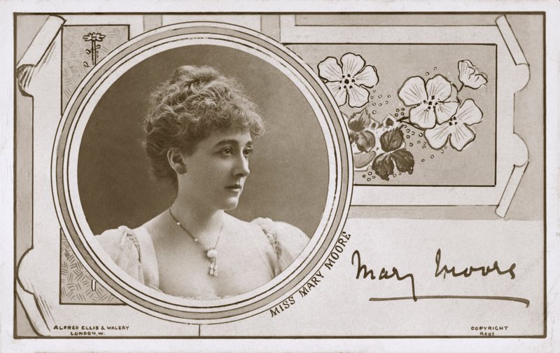 Mary Moore, actrice de théâtre anglaise - English Photographer