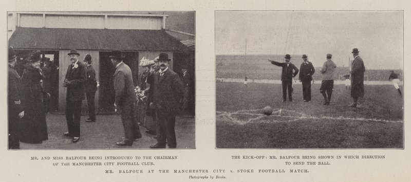 M. Balfour au match de football Manchester City contre Stoke - English Photographer