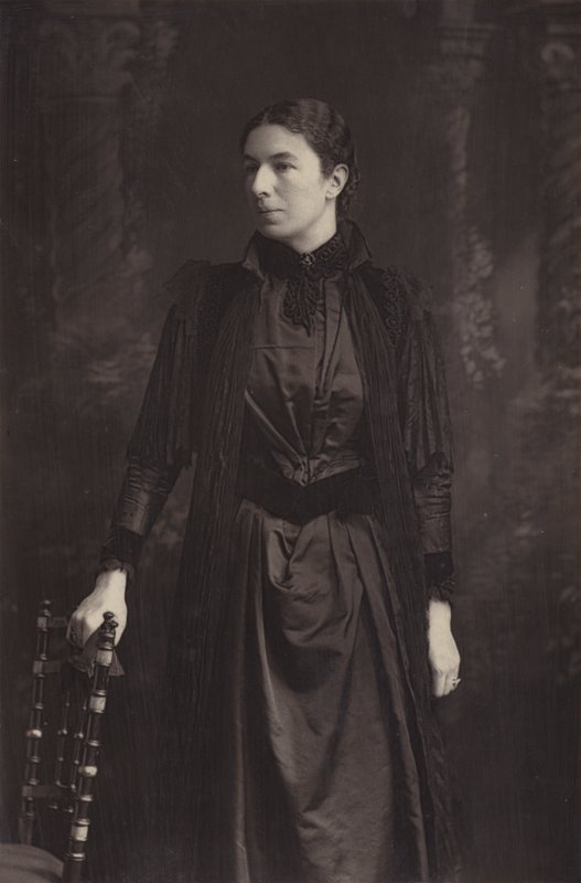 Mme Humphry Ward - English Photographer