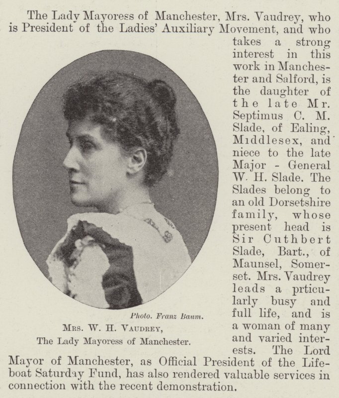 Mme W H Vaudrey, la Lady Mayoress de Manchester - English Photographer