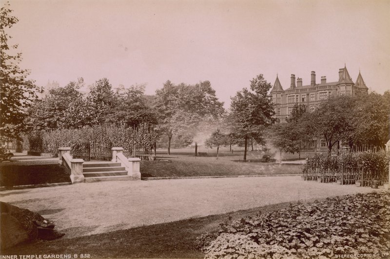 Carte postale avec les jardins de l